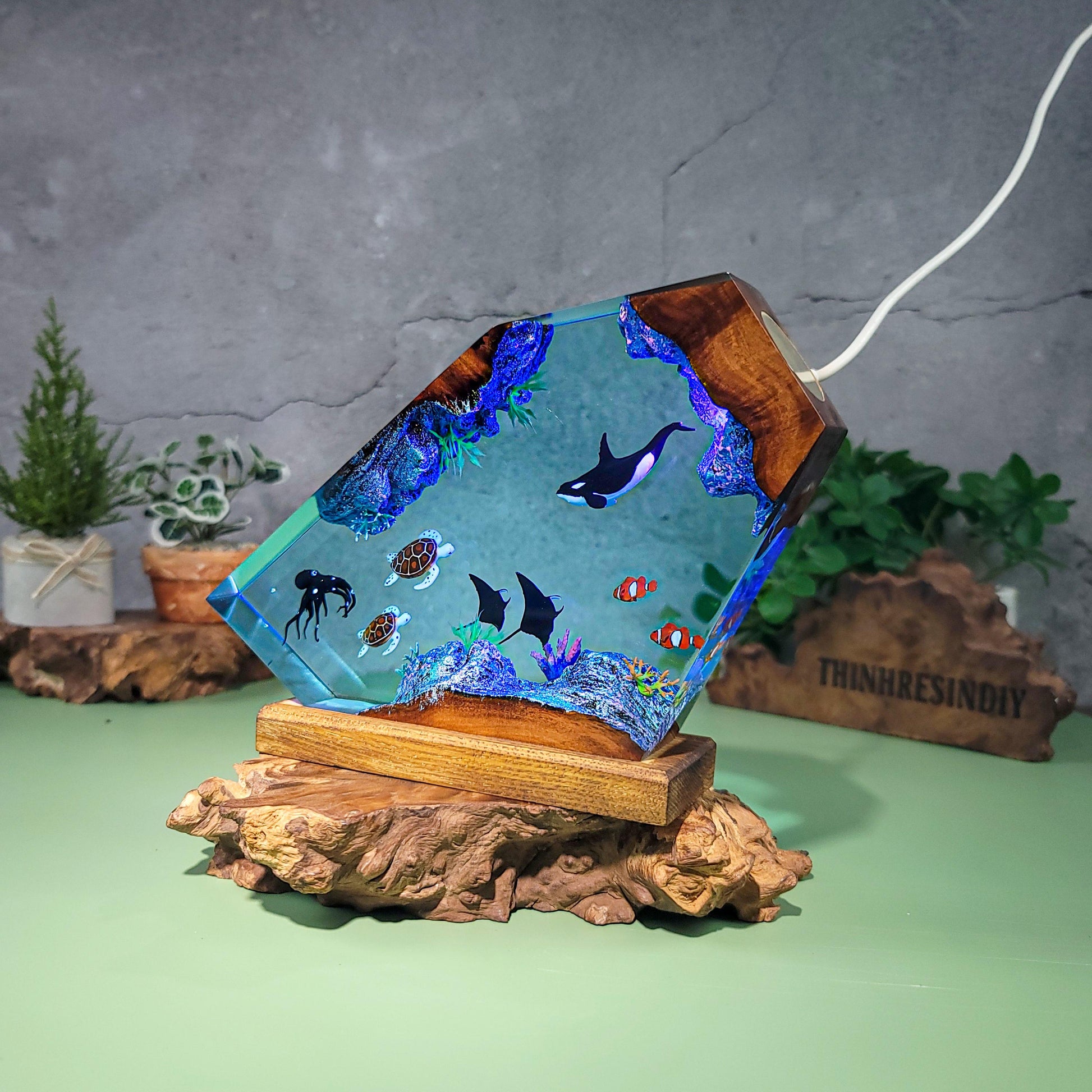 Ocean Resin Lamp