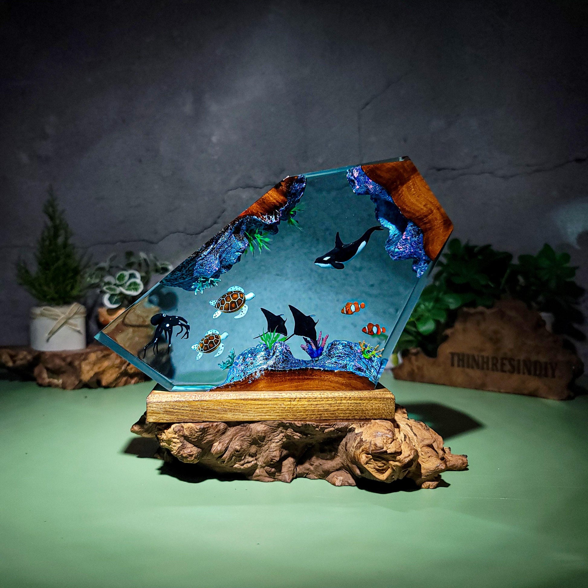 Ocean Resin Lamp