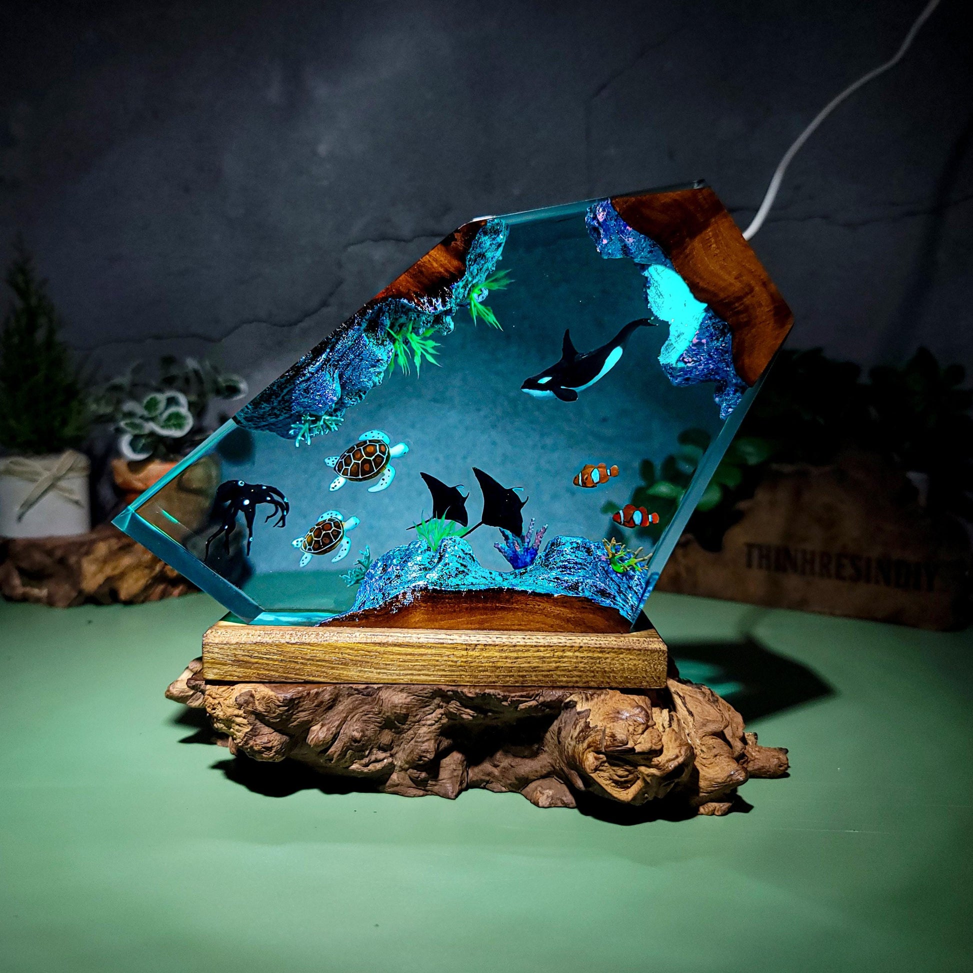 Ocean Resin Lamp