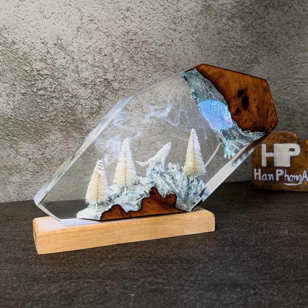 Handmade Winter Wolf Resin Epoxy Lamp