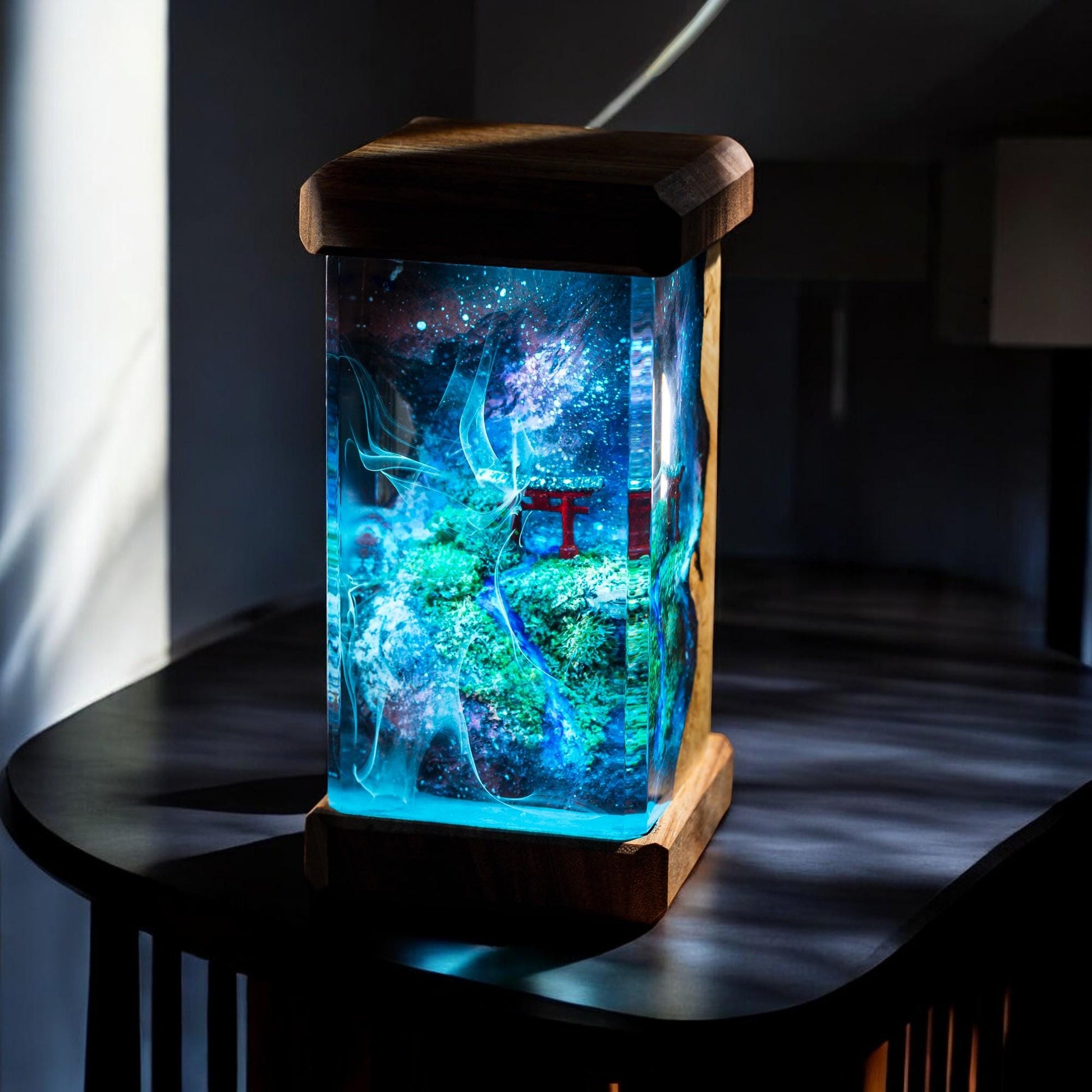 Mystic Resin Lamp 