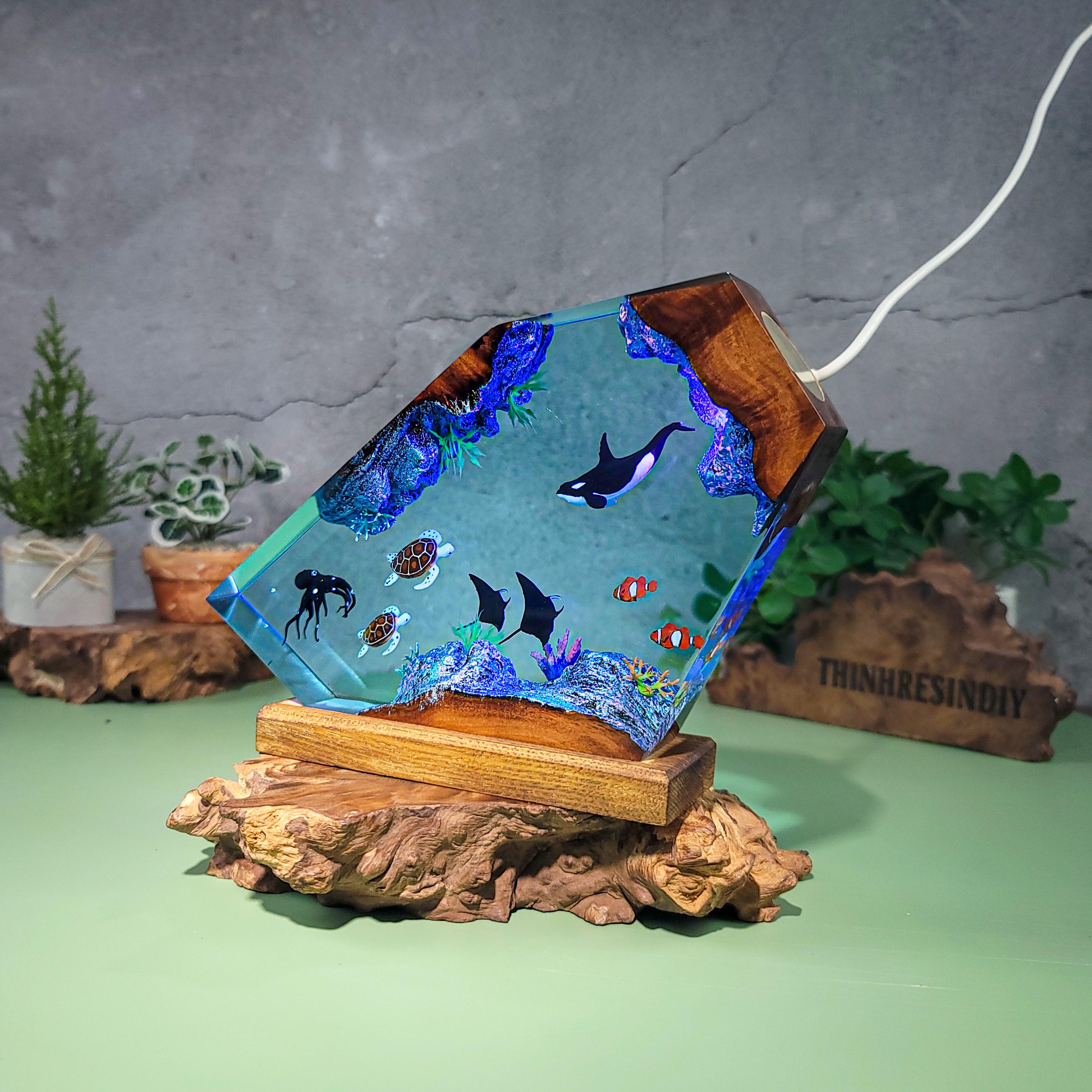 Ocean Resin Lamp