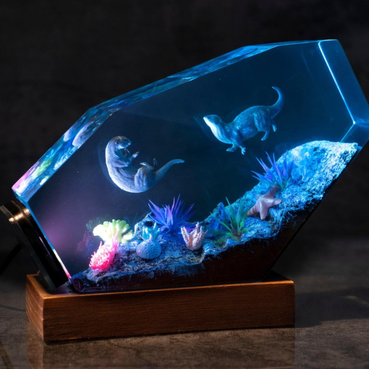 Otter Couple Resin Night Light