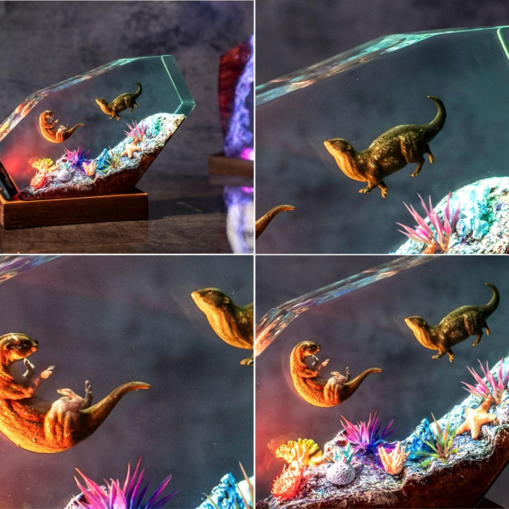 Otter Couple Resin Night Light
