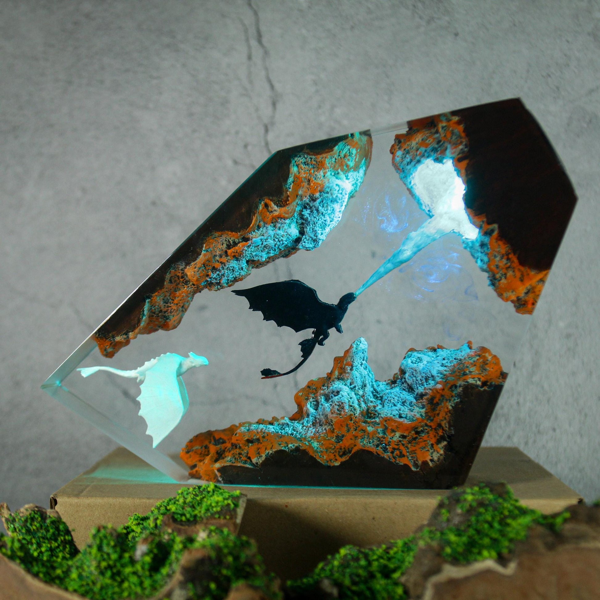 Toothless & Light Fury Dragon Battle Resin Lamp